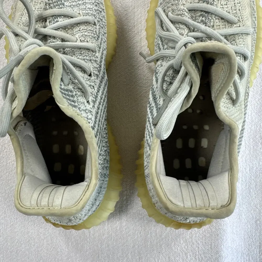 adidas Yeezy Boost 350 V2 Men’s Low Top Lace-Up Cream Sky Blue Sneakers size 8